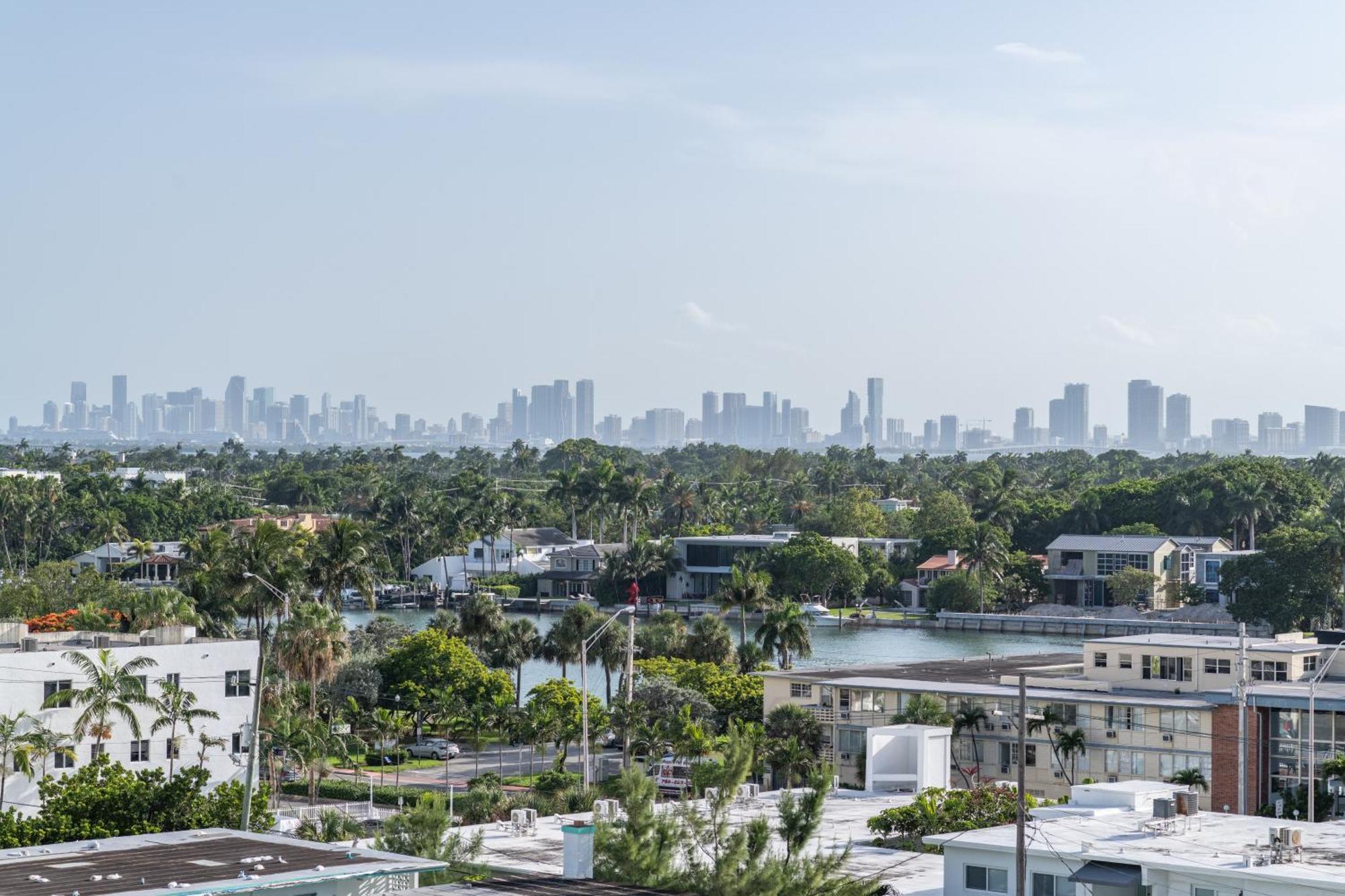 Churchill Suites Monte Carlo Miami Beach Phòng bức ảnh